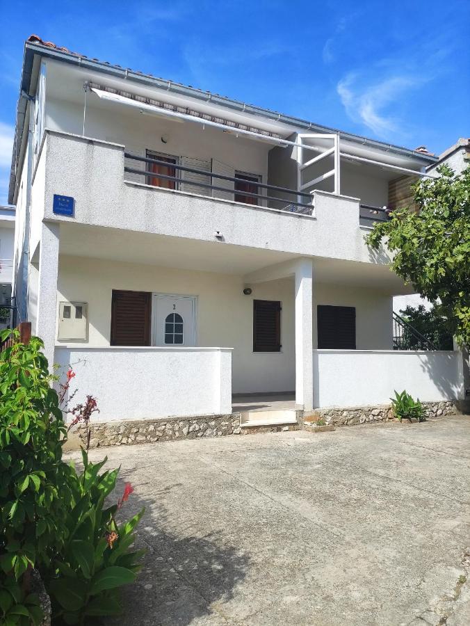 Apartmani Mara Rogoznica โรกอซนิซา ภายนอก รูปภาพ
