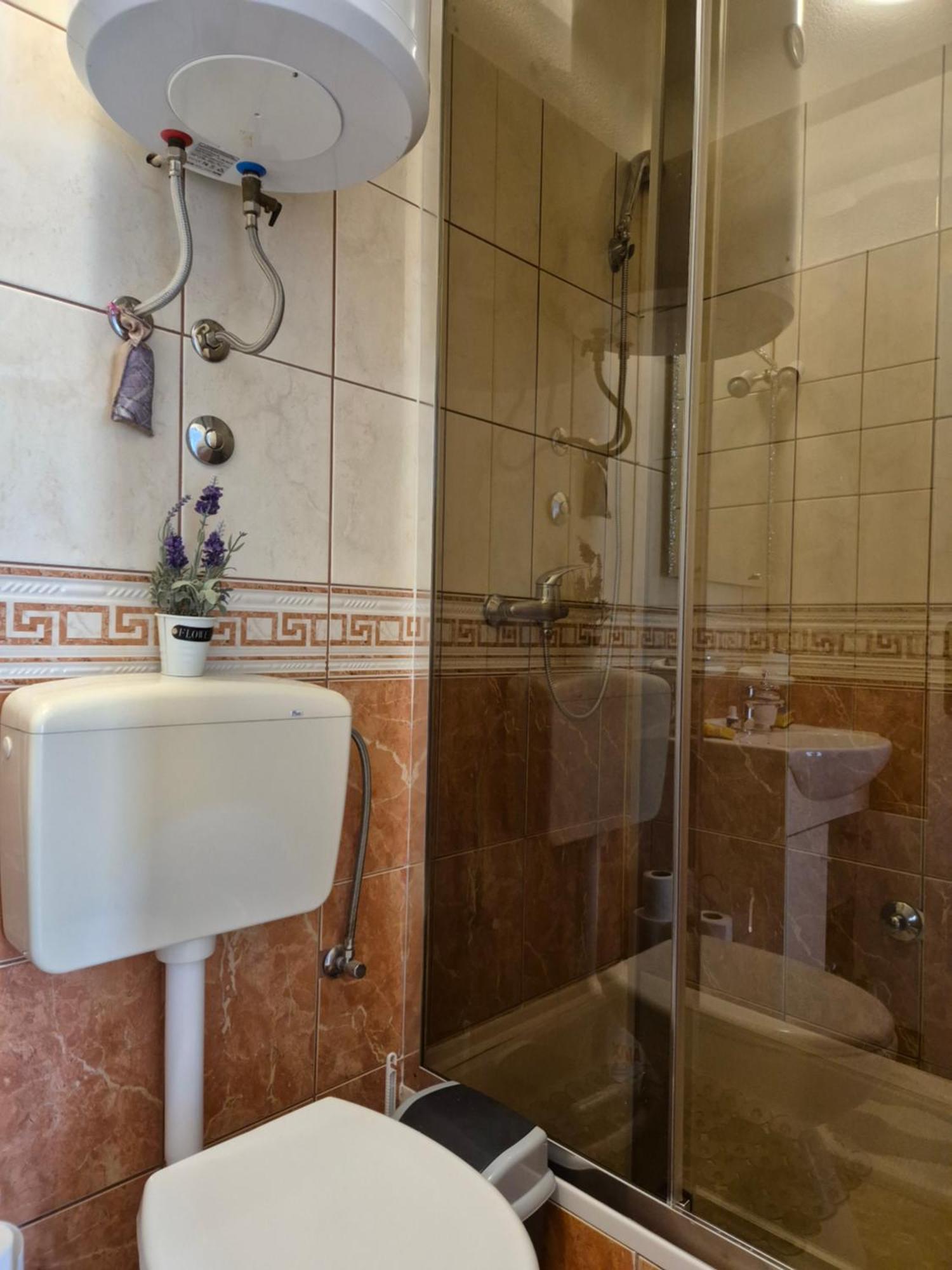 Apartmani Mara Rogoznica โรกอซนิซา ภายนอก รูปภาพ