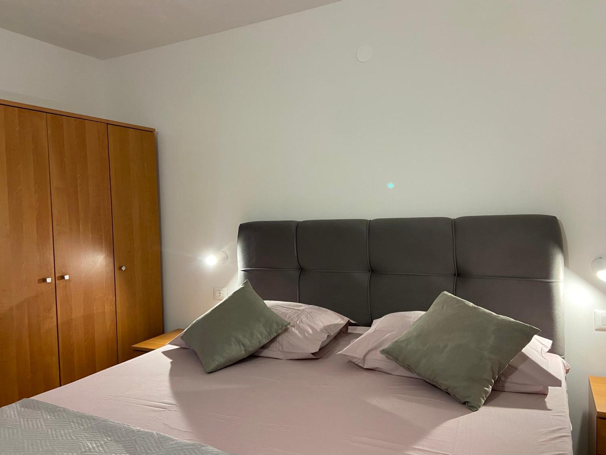 Apartmani Mara Rogoznica โรกอซนิซา ภายนอก รูปภาพ