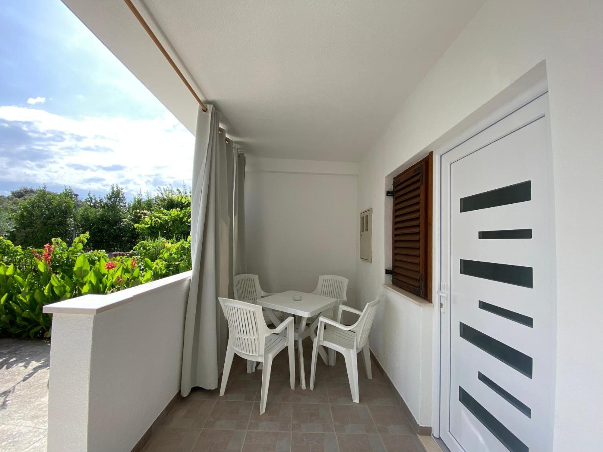 Apartmani Mara Rogoznica โรกอซนิซา ภายนอก รูปภาพ
