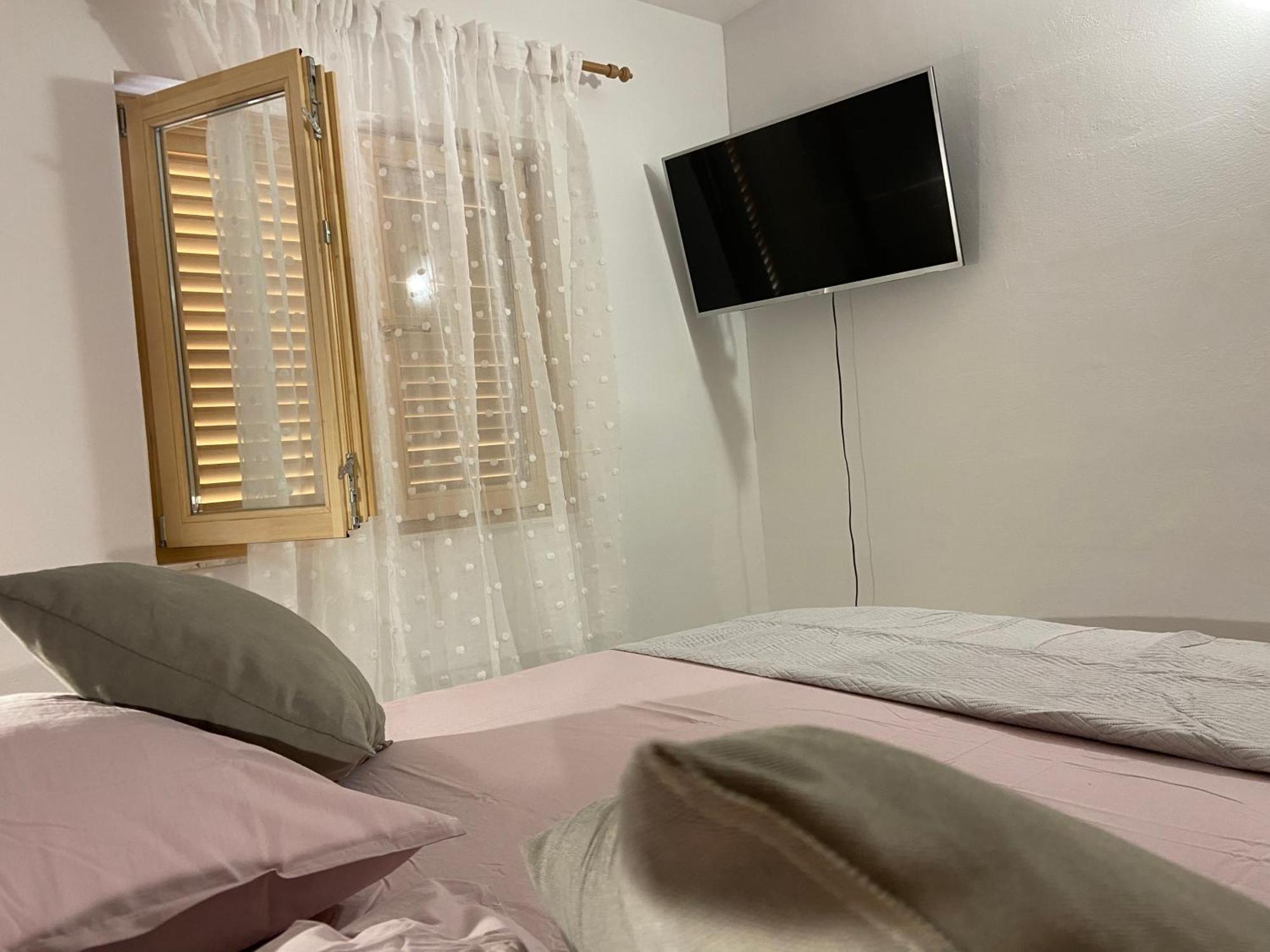Apartmani Mara Rogoznica โรกอซนิซา ภายนอก รูปภาพ