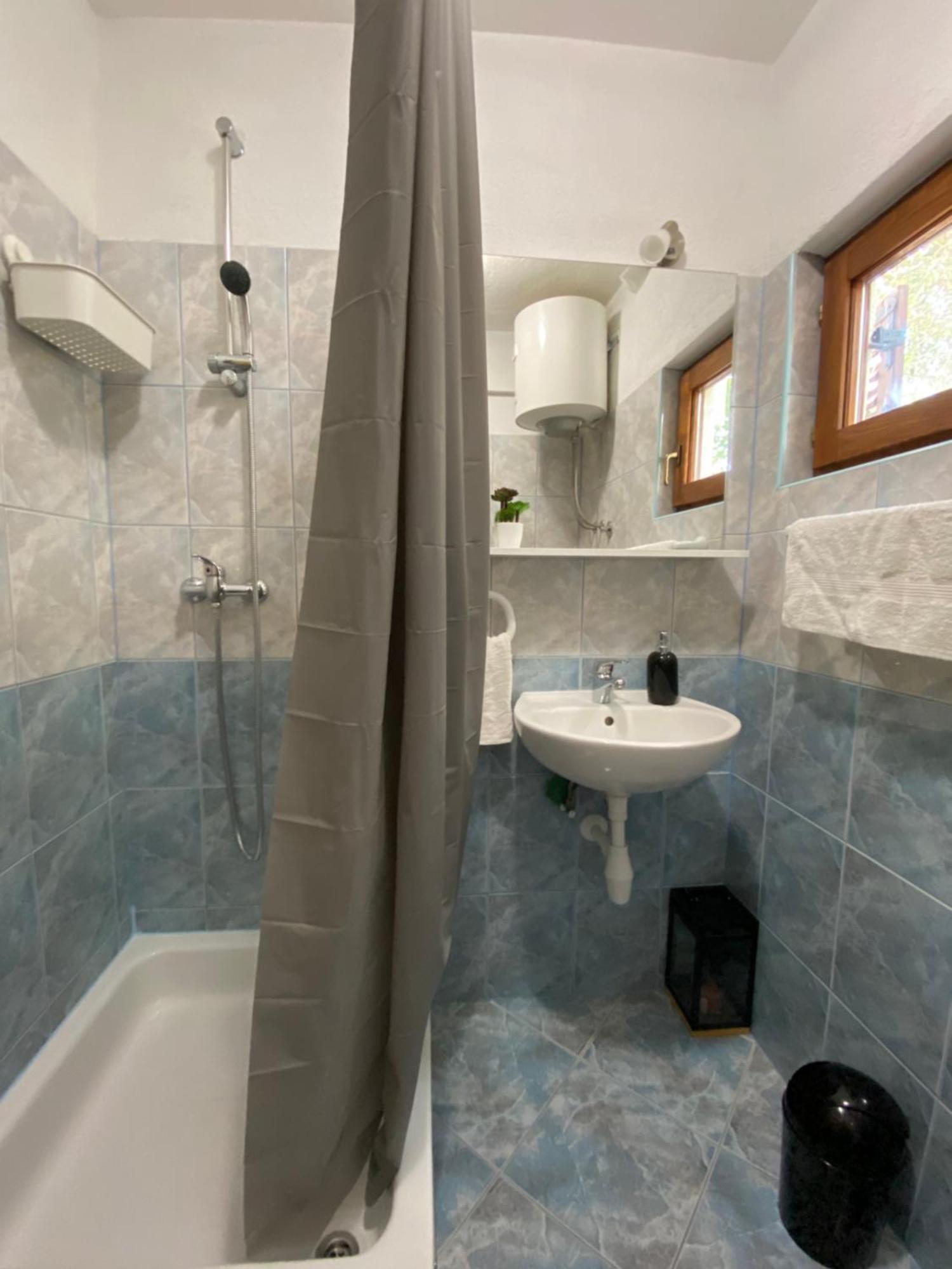 Apartmani Mara Rogoznica โรกอซนิซา ภายนอก รูปภาพ